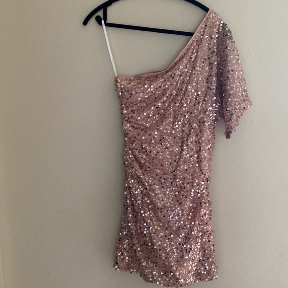 🚨PRICE DROP🚨 Jodi Kristopher Blush Sequined Cocktail Dress Size 1 EUC - Picture 4 of 7